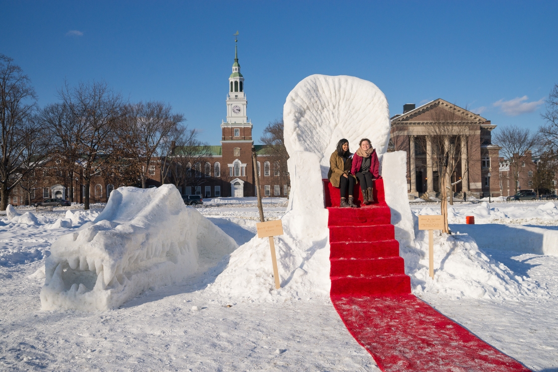 Game of Thrones sculpture with a red carpet