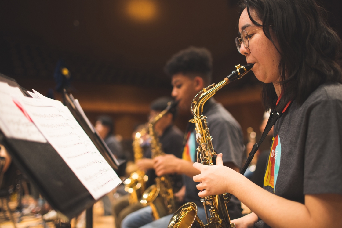 Dartmouth students play saxophone
