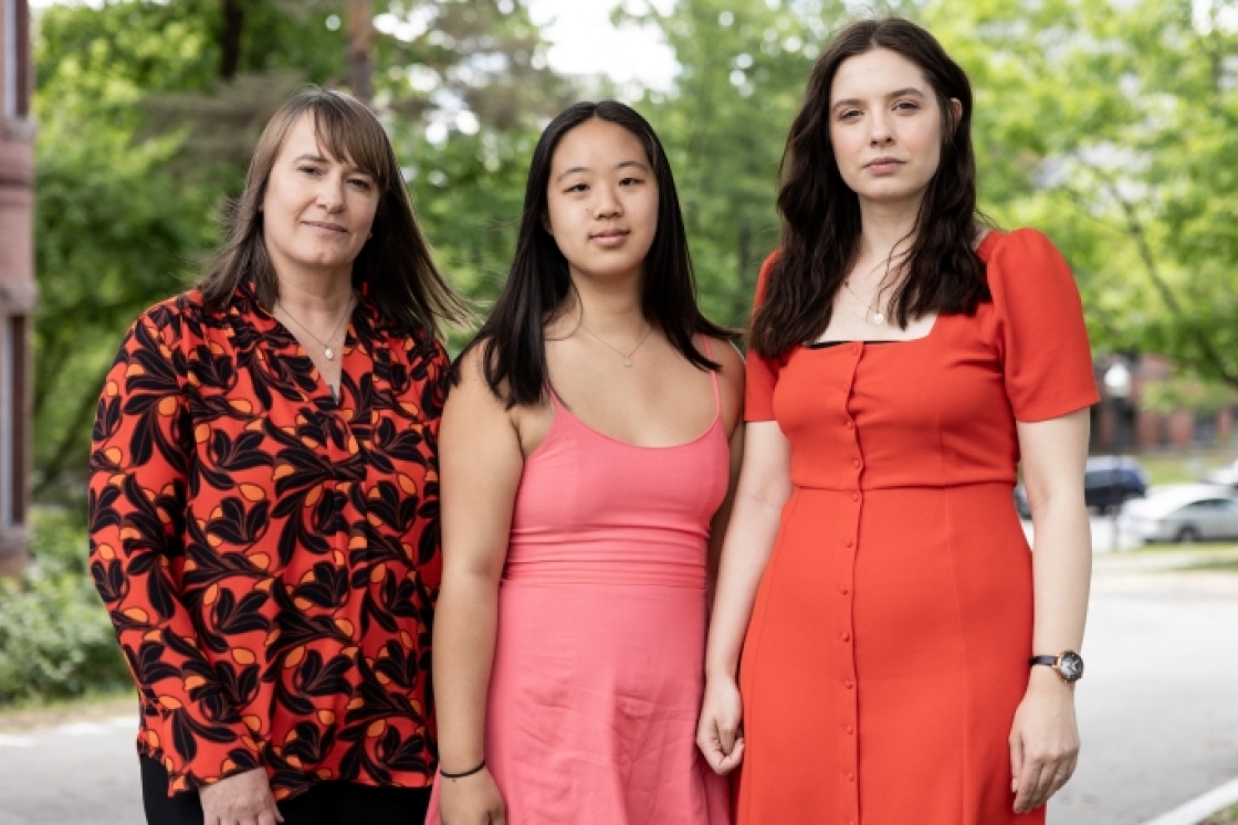 Jacqueline Wernimont, Jane Huang ’25, and Carly Bobak