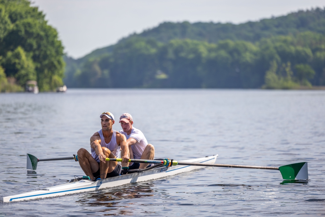 Rowers on the Connecticut River