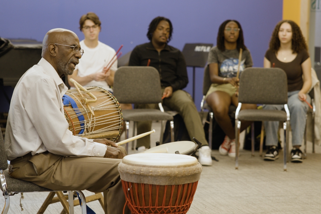 Hafiz Shabazz drumming