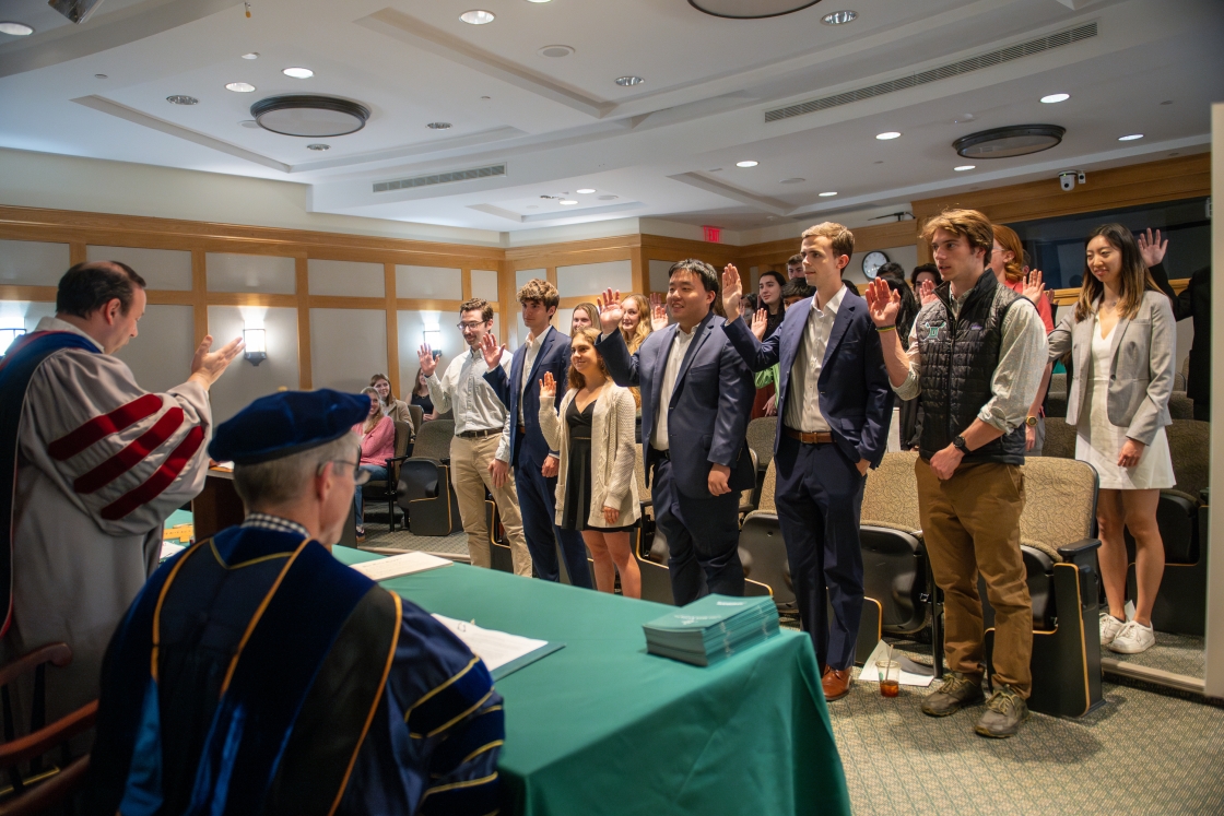 Andrew Samwick leading pledge