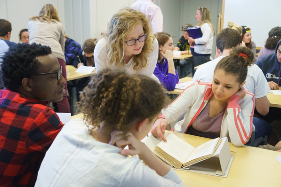 Dartmouth students and area high school students read poetry together in Professor Ivy Schweitzer’s “English 27” class.