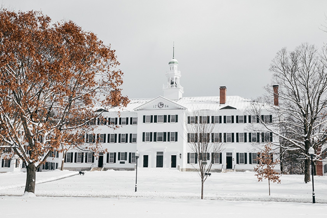 Dartmouth Hall snow day