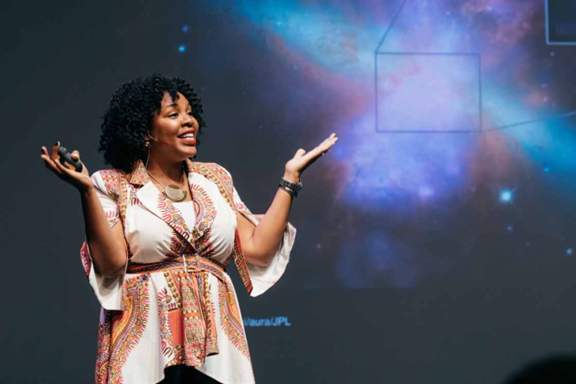 Astronomer Jedidah Isler leads the Shared Academic Experience for the Class of 2023.