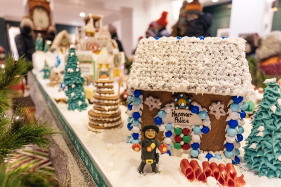 Gingerbread house of Hanover police and police officer