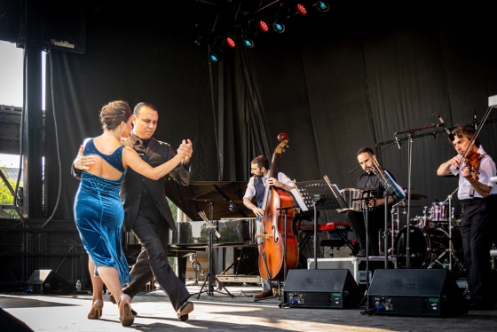 Andrés Bravo and Sarita Apel perform with the Pedro Giraudo Tango Quartet at the Summer Celebration.