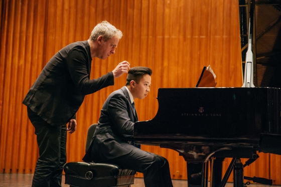 pianist Jeremy Denk with student