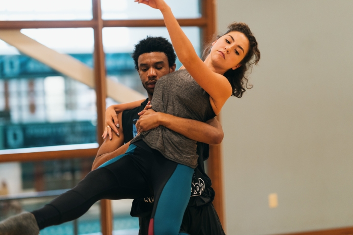 Veronica Burt '16 and visiting artist Maurice Ivy rehearse a dance