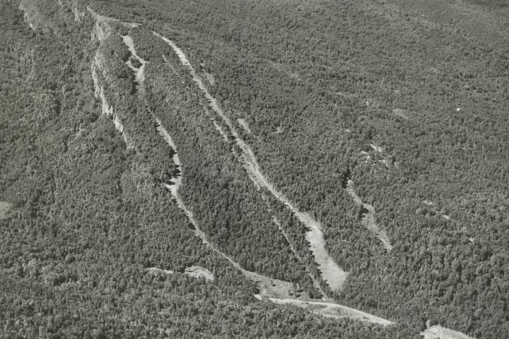 Aerial image of the Skiway in 1956