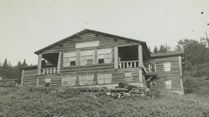 The original Moosilauke Ravine Lodge