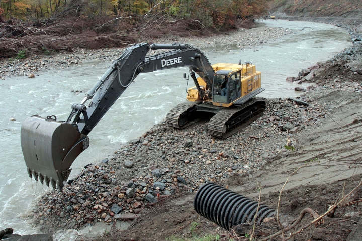 Excavator in White River in 2011