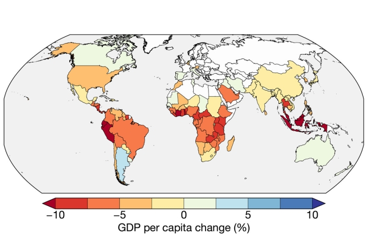 World map with countries colored by gross domestic product change with colored bar labeled &quot;GDP per capita change (%)&quot;