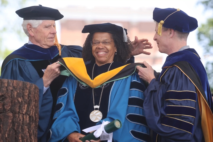Gilda Barabino receives her honorary degree