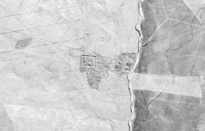 Grayscale mapping indicating Roman fort in Syria