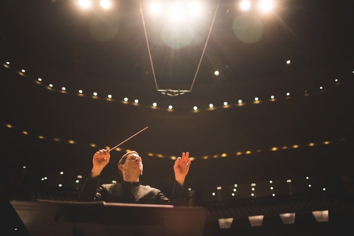 Brian Messier conducting the wind ensemble