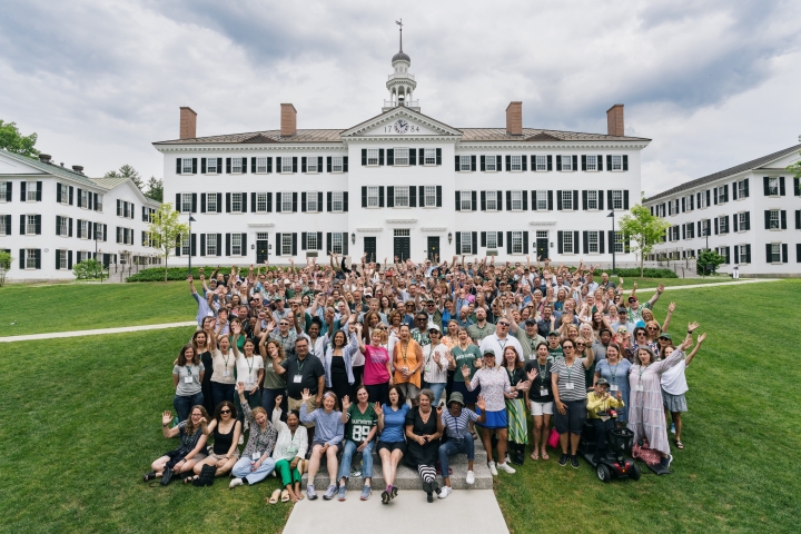 Members of the Class of 1989 outside of Dartmouth Hall