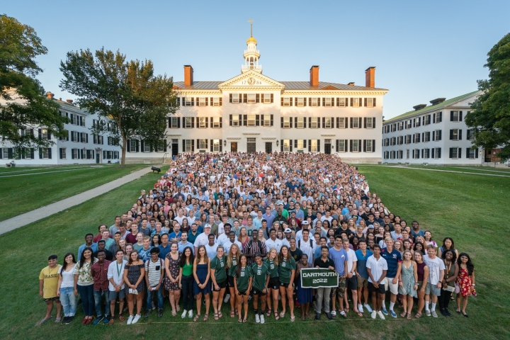 Portrait of the Class of 2022 in front of Dartmouth Hall