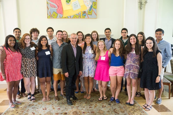 The group of students from this year’s graduating class who met with author David Brooks over lunch included a number of aspiring journalists. CREDIT: Photo by Eli Burakian ’00