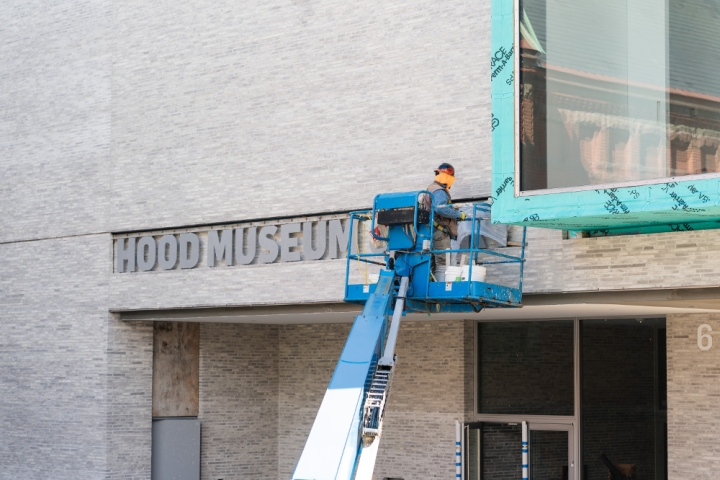 Hood Museum of Art sign installation