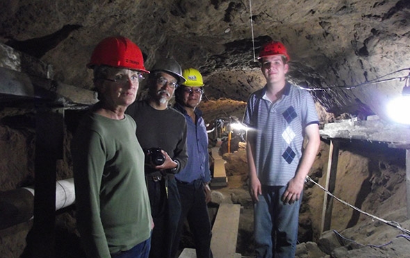 Exploring a tunnel beneath the Pyramid of the Feathered Sperpent